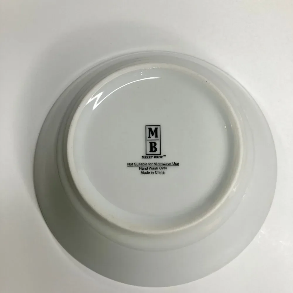 Merry Brite China MERRY CHRISTMAS Lot of 4 Soup Cereal Bowls Happy Holidays